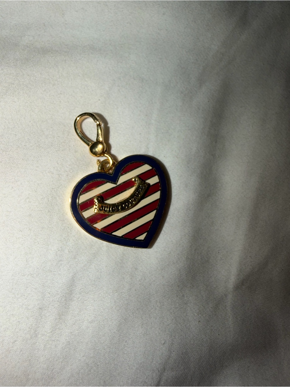 Vintage juicy heart charm